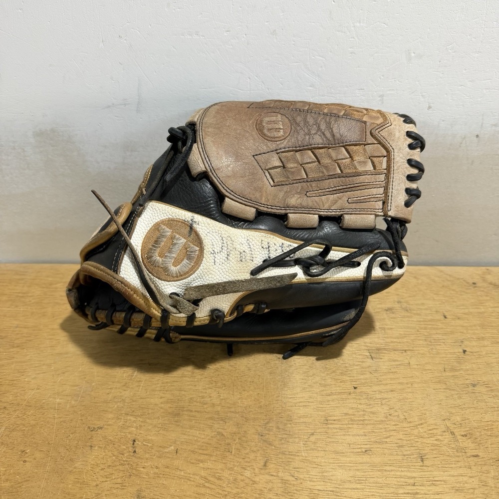 Wilson A2000 V125 12.5 RHT Pro Stock Leather Glove Gray/Gold Fastpitch Softball